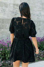 Load image into Gallery viewer, Vero Moda Tie Waist Mini Dress