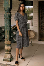 Load image into Gallery viewer, Short Sleeve Textured Midi Dress