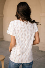 Load image into Gallery viewer, V Print Graphic Tee in Camel