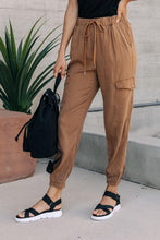 Load image into Gallery viewer, Tencel Joggers in Camel
