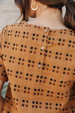 Load image into Gallery viewer, Geometric Printed Top
