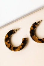 Load image into Gallery viewer, Tortoise Shell Hoop Earrings
