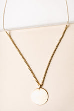 Load image into Gallery viewer, Circle Pendant Beaded Necklace
