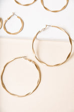 Load image into Gallery viewer, Hammered Gold Hoop Earring Set
