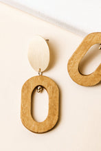 Load image into Gallery viewer, Daphne Oval Earrings
