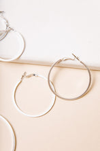 Load image into Gallery viewer, For a Hoop Earrings Set in Silver
